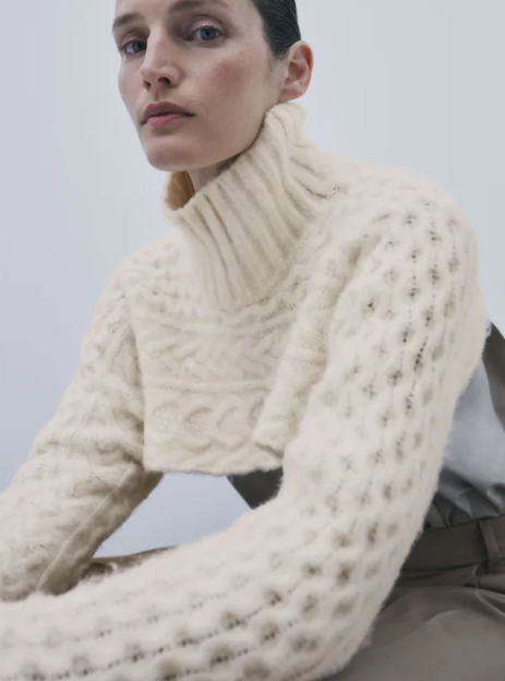 Zara Свитер женский - А4