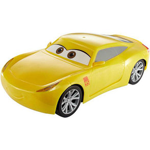 Mattel Cars FGN55 Круз - движущаяся модель со световыми и звуковыми эффектами, фото 2