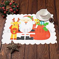 Салфетка сервировочная новогодняя Санта с подарками 46x33 см, фото 1