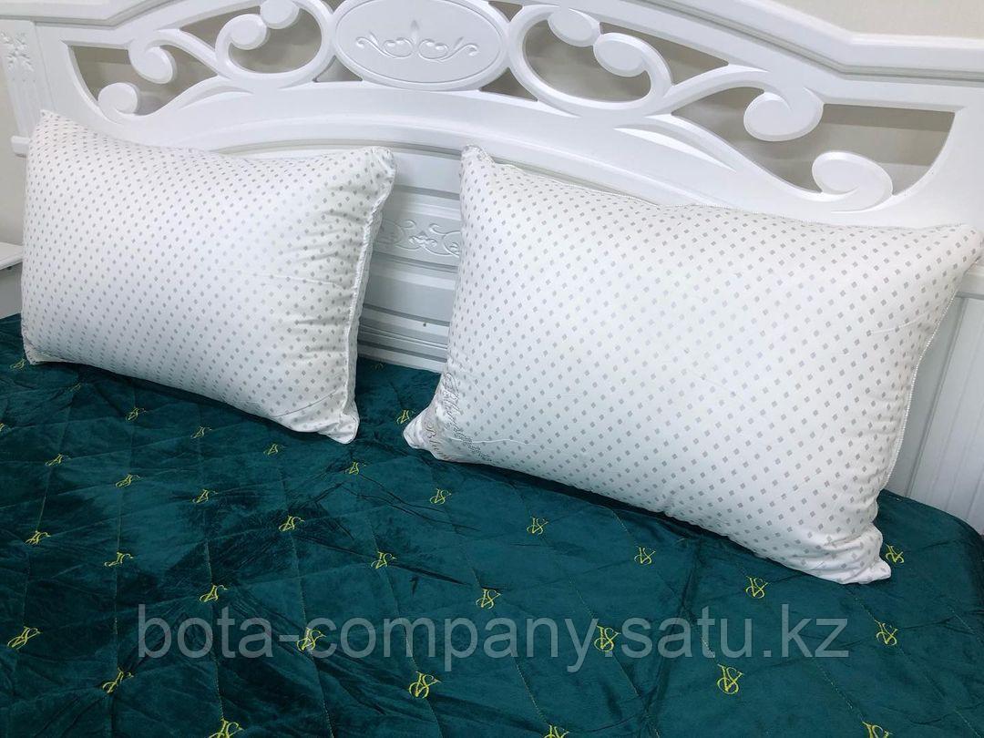 Подушка Blumarine 70*70
