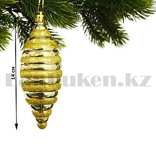 Порно жігіттер қыздарды жұлқылап, қарайды Мөлдір колготкидегі секс