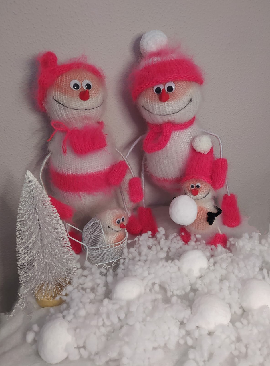 Интерьерная игрушка Снеговики