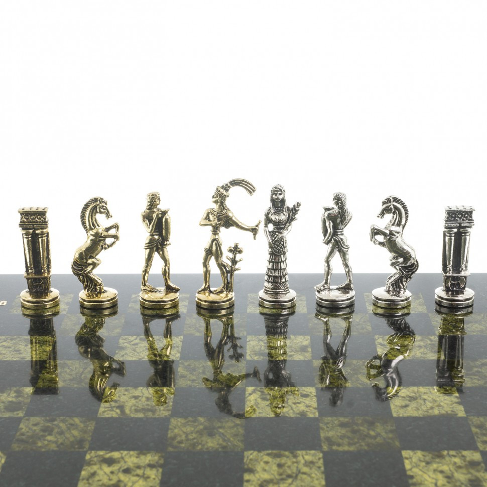 Набор для игры в шахматы подарочный "Минотавр" доска 36х36 см каменная из змеевика фигуры металлические - фото 2 - id-p95985307