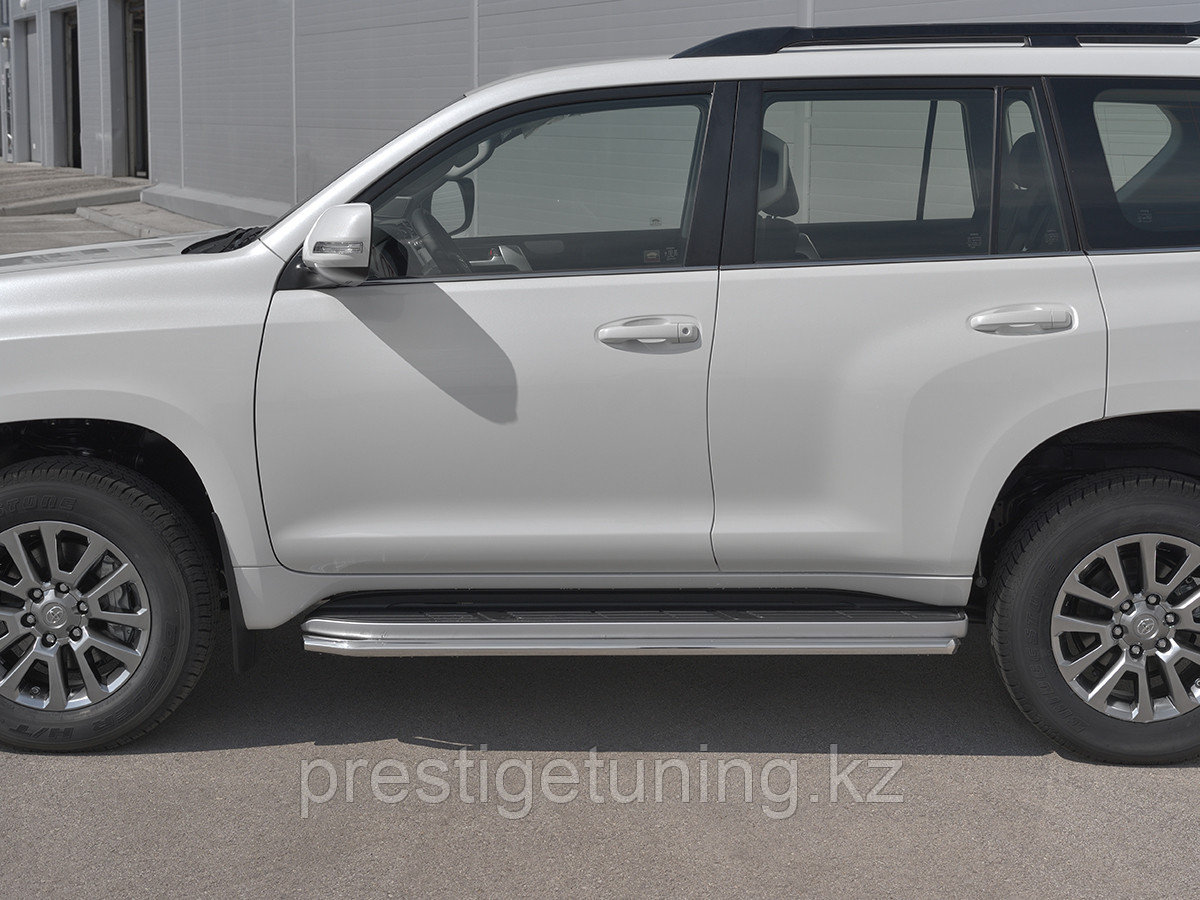 Защита порогов d42 Land Cruiser Prado Black Onyx 2020-н.в
