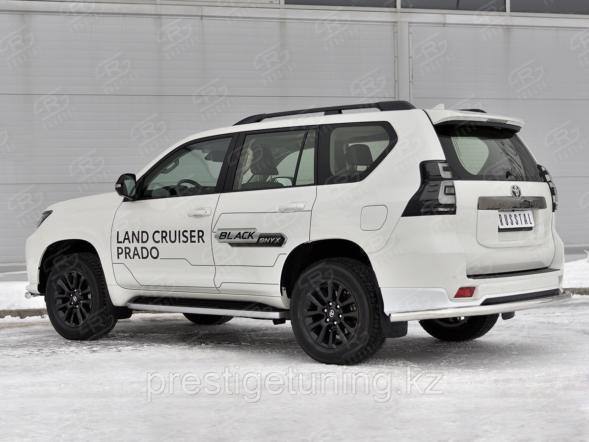 Защита заднего бампера d63 секции Land Cruiser Prado Black Onyx 2020-н.в - фото 3 - id-p96098600