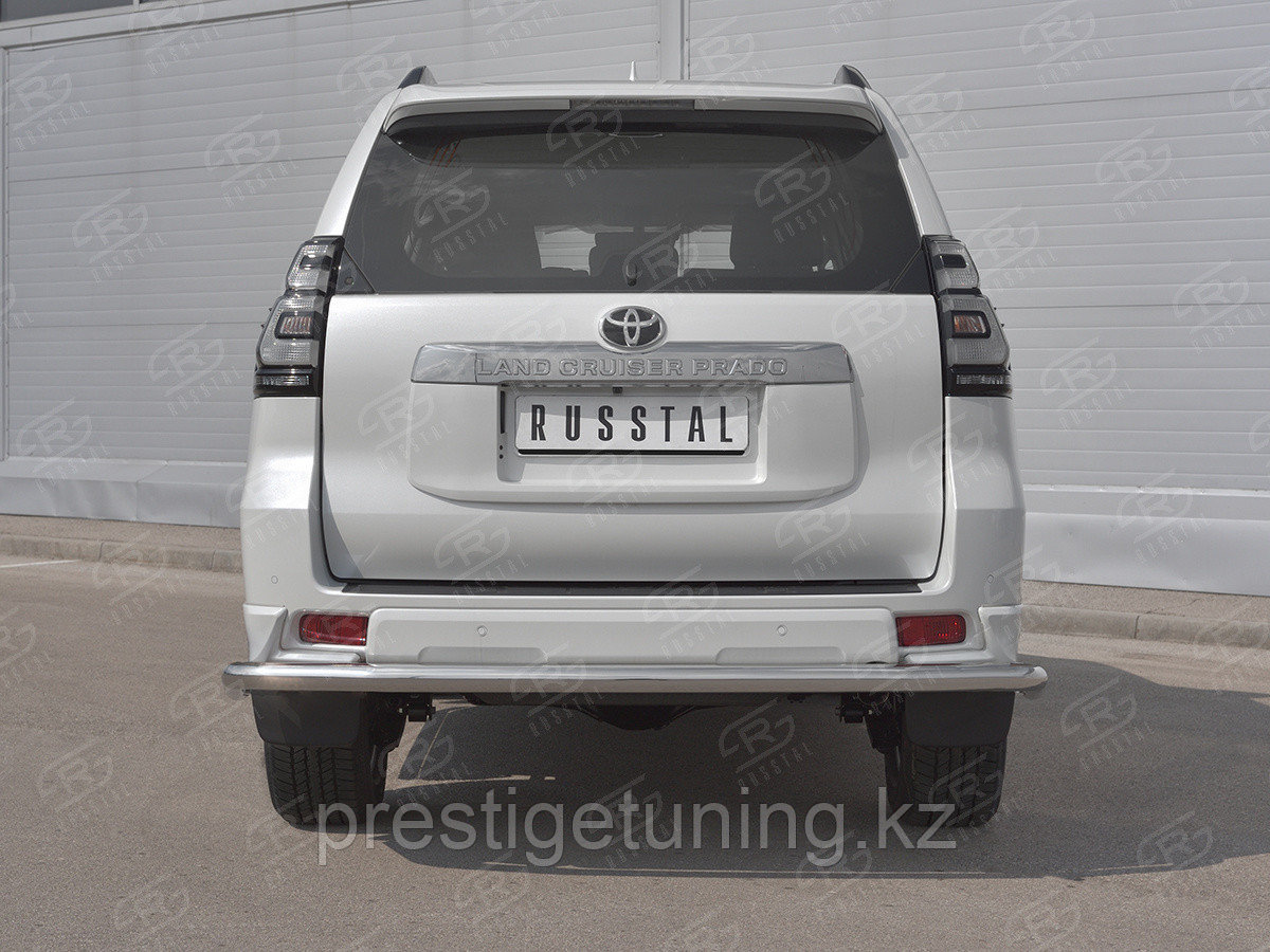 Защита заднего бампера d63 секции Land Cruiser Prado Style 2019-2020