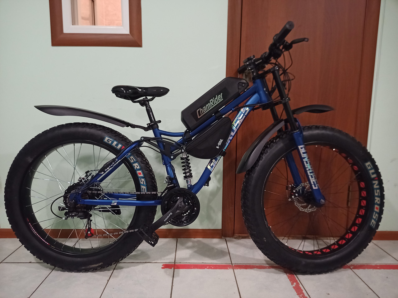 Электровелосипед 48v 750w (max 1350w), аккум. Li-ion 48v 14,4 A/H. Колеса 26"x4". Рама 21"
