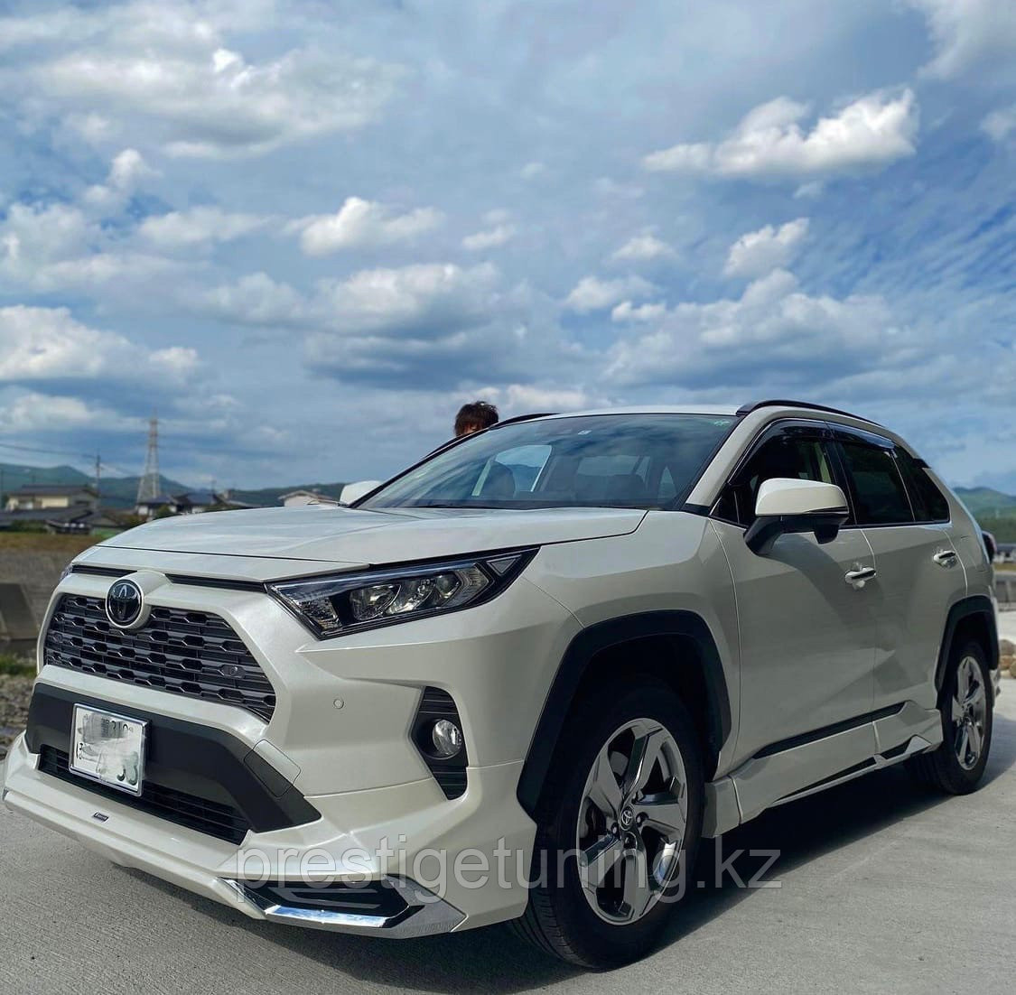 Аэродинамический обвес Modellista на Toyota RAV4 2019-22 (Белый цвет) - фото 9 - id-p85021411