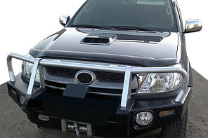 Мухобойка (дефлектор капота) Toyota Hilux 2005-2011