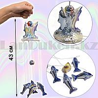 Колокольчик "Музыка ветра" керамические Дельфины перламутровые с мячом В