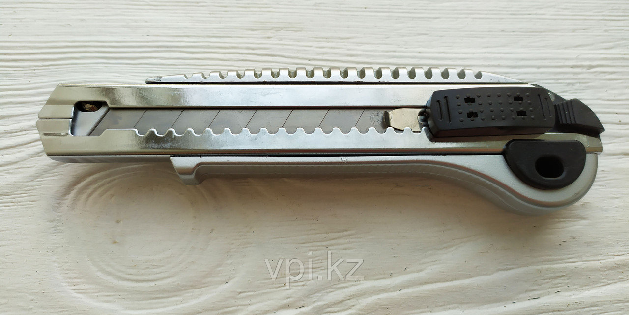 Нож пистолетный, серый+запасные лезвия 5шт. - фото 1 - id-p53719847