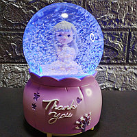 Музыкальный снежный шар "Девочка с мишкой", 16см., фото 1