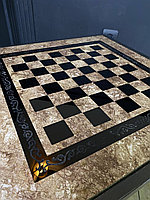 Шахматный стол, с квадратными ножками