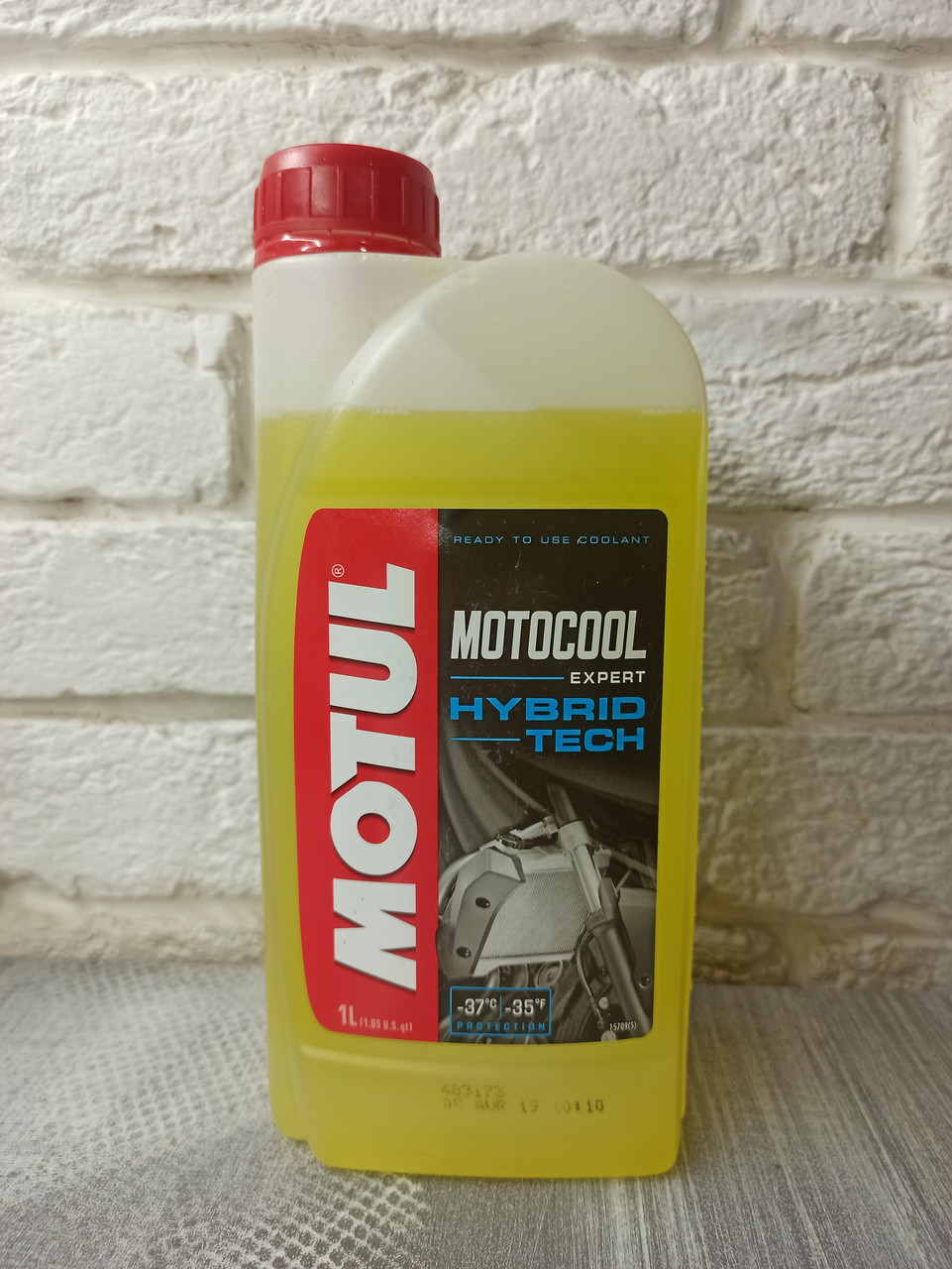 Охлаждающая жидкость Motul Motocool -37C - фото 1 - id-p96547452