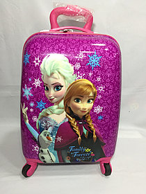 Детский чемодан для девочек на 4-х колёсах, 5-8 лет (высота 46 см, ширина 30 см, глубина 22 см)