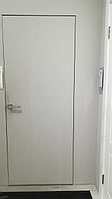 Дверь скрытого монтажа INVISIBILE с алюминиевой кромкой