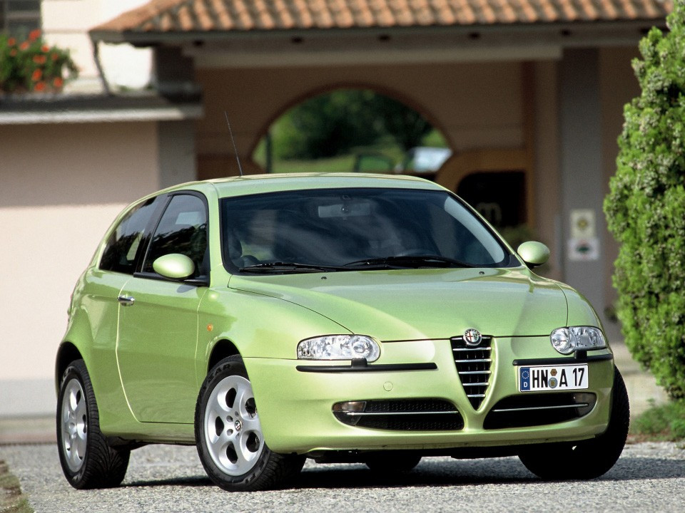 Кузовной порог для Alfa Romeo 147 (2000 2004) - фото 1 - id-p96591057