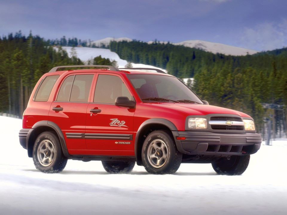 Кузовной порог для Chevrolet Tracker II (1998–2004)