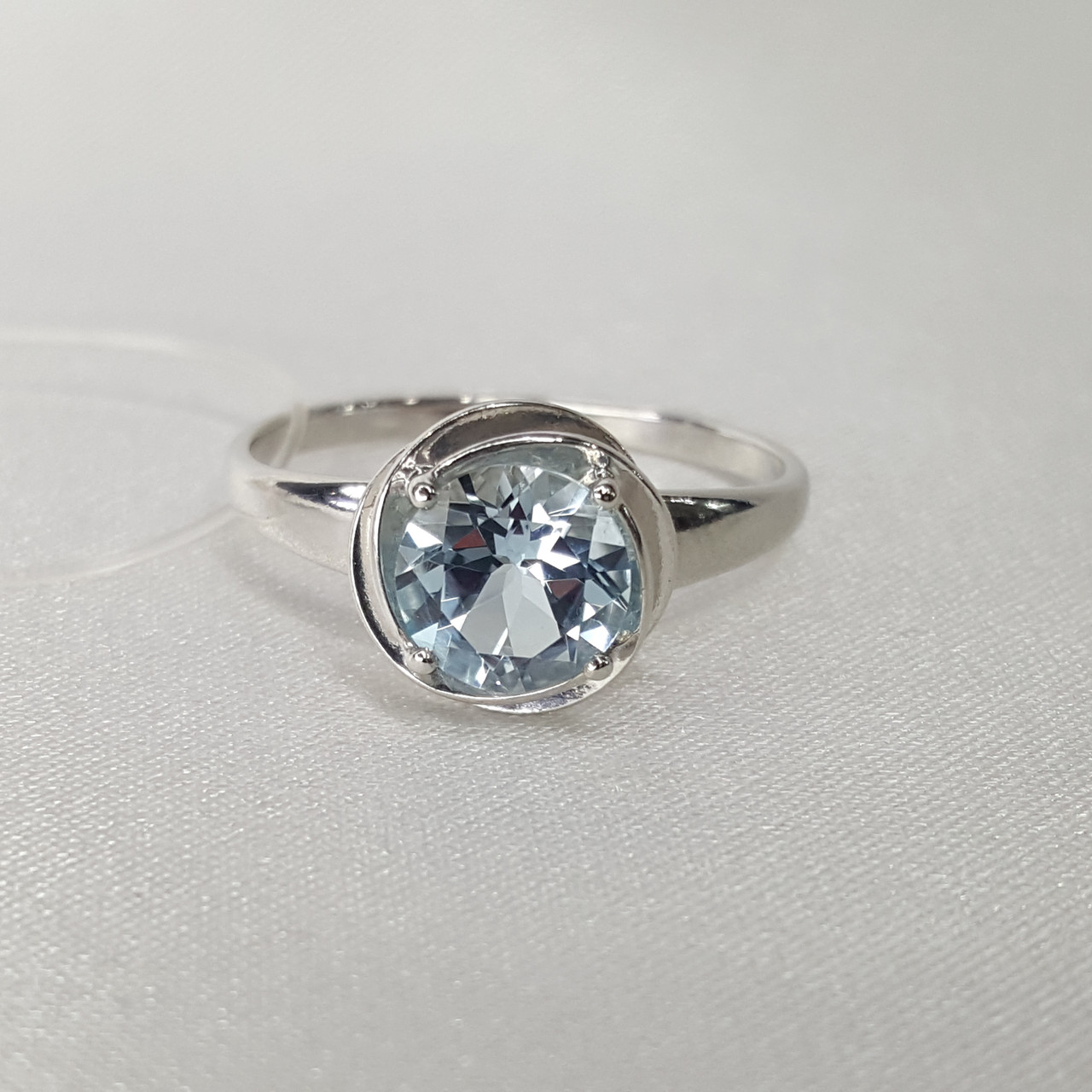 Кольцо из серебра с топазом DIAMANT ( SOKOLOV ) 94-310-00623-1 покрыто родием