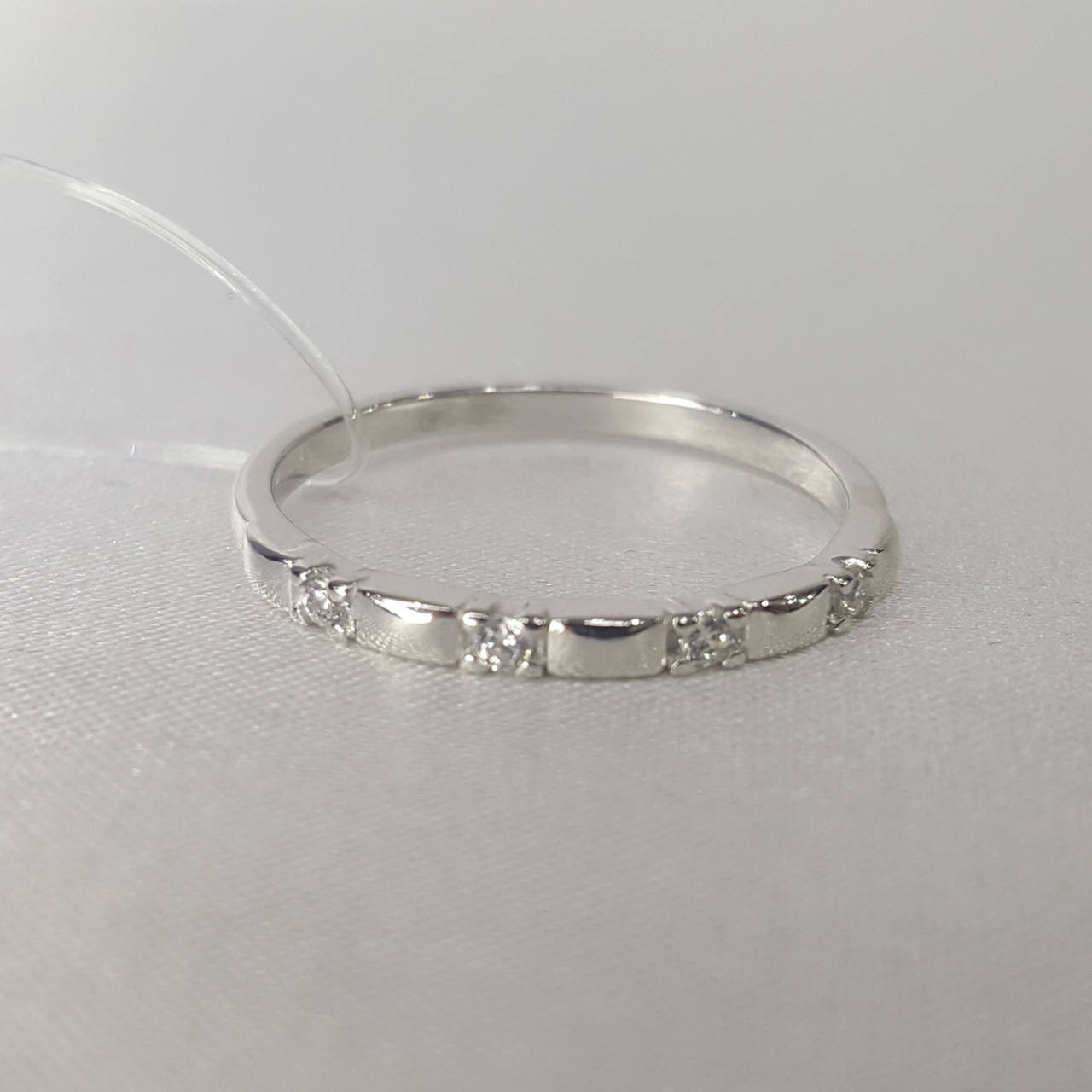 Кольцо из серебра с фианитами SOKOLOV 94013252 покрыто  родием
