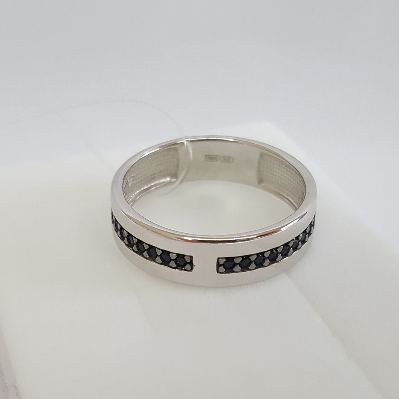 Кольцо из серебра с фианитами Diamant 94-110-01277-1 покрыто родием коллекц. Для него - фото 1 - id-p94944598