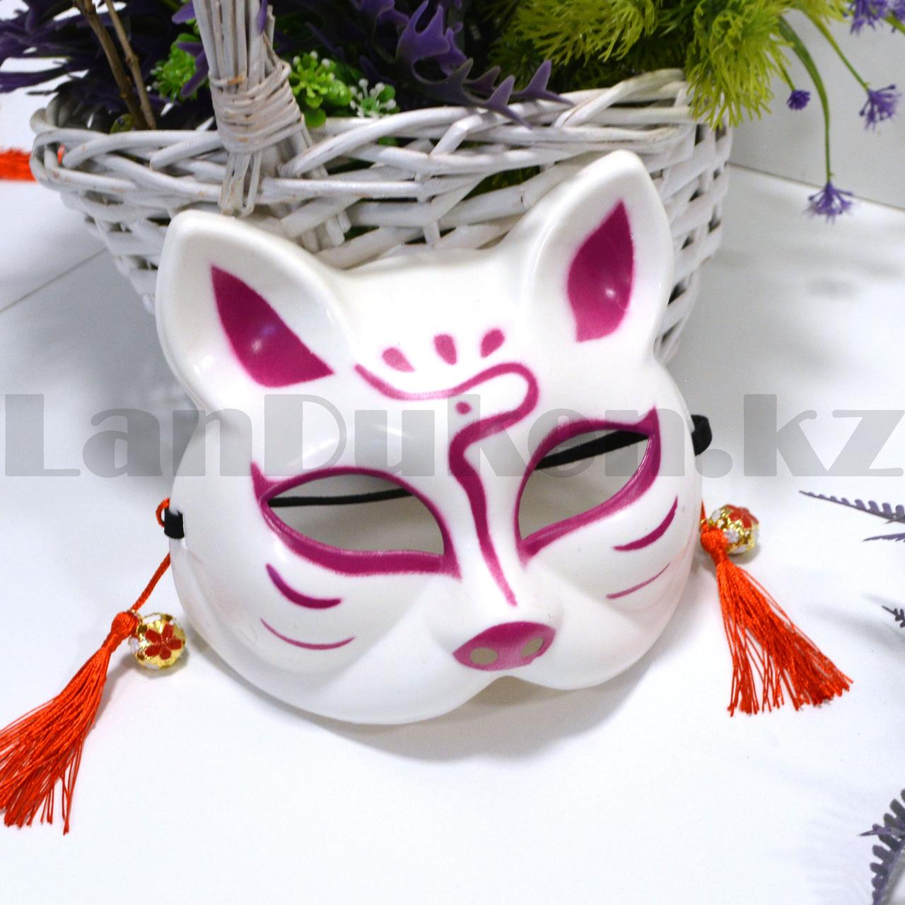Маска Кицунэ японской демонической лисы Kitsune fox на резинке с колокольчиками и кисточками розовая - фото 1 - id-p96720928