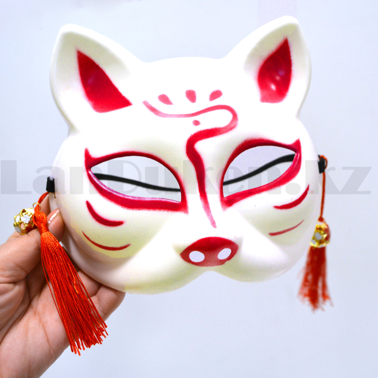 Маска Кицунэ японской демонической лисы Kitsune fox на резинке с колокольчиками и кисточками красная - фото 6 - id-p96720929