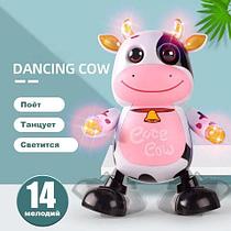 Игрушка-робот танцующая интерактивная со световыми и звуковыми эффектами CyberToy (Коровка)