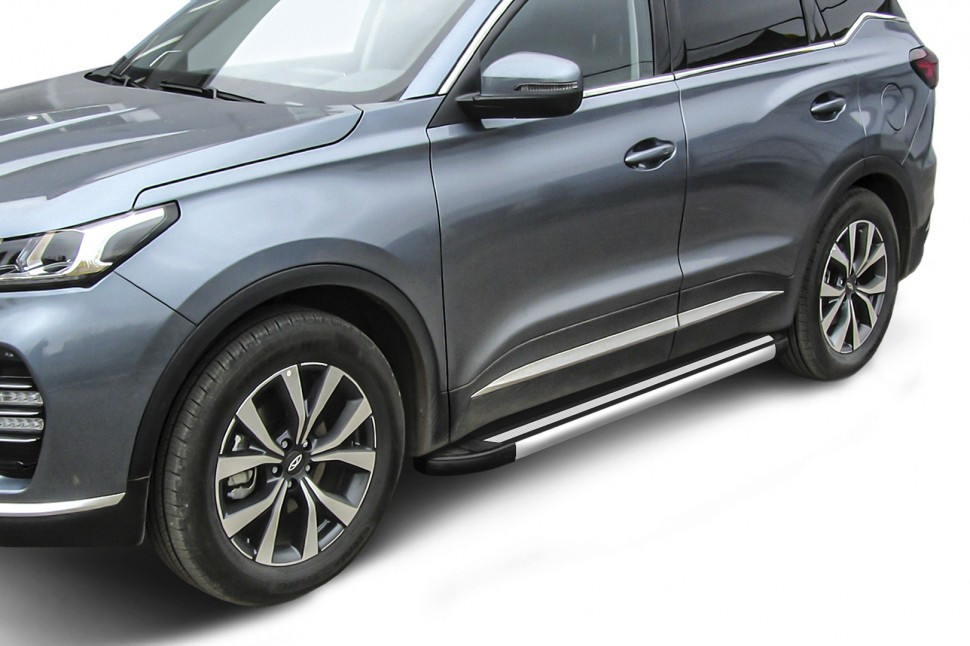 Пороги алюминиевые "Luxe Black" 1700 черные Chery Tiggo 7 Pro (2020)