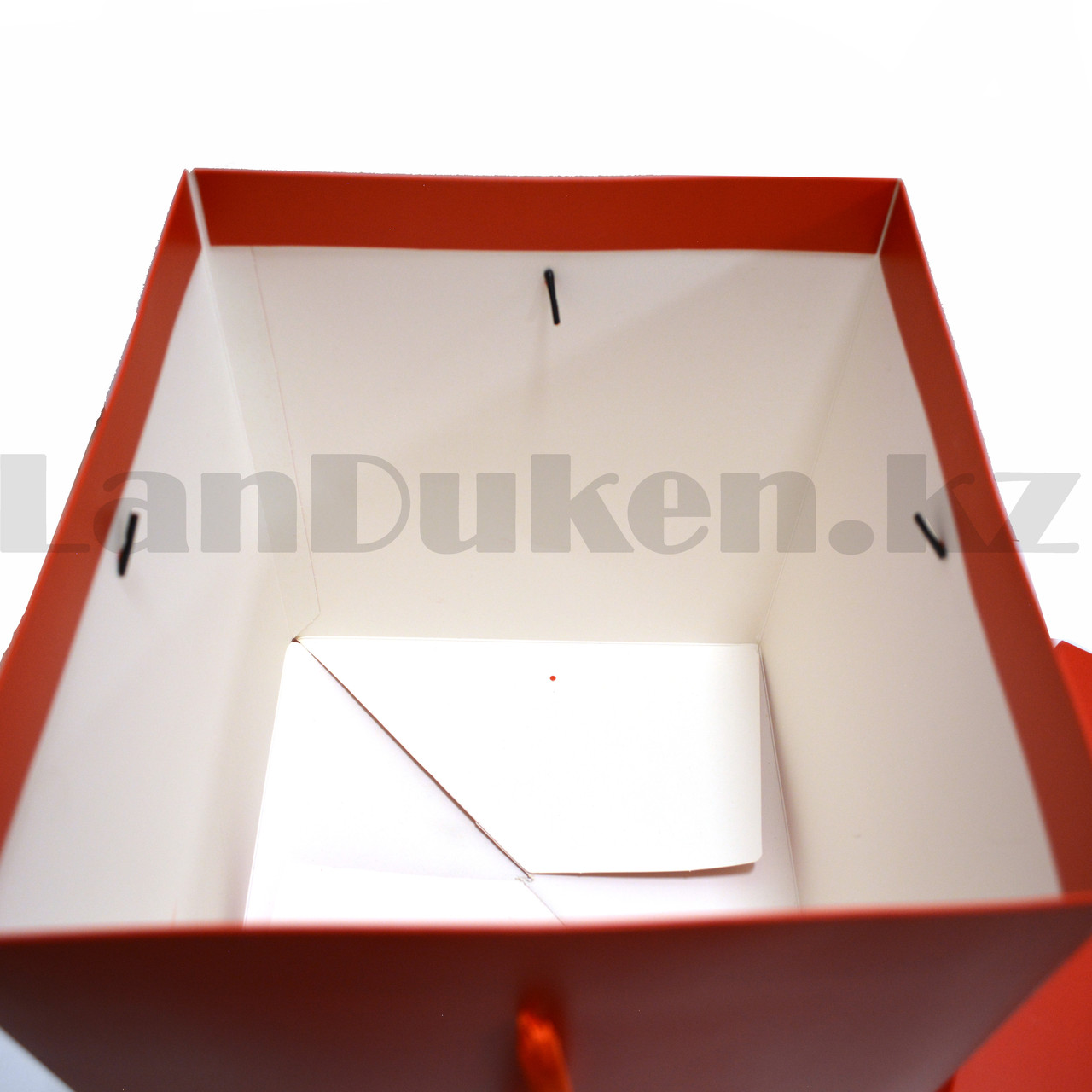 Подарочная коробка L (28x28х28) квадратная со съемной крышкой с лентами красная - фото 8 - id-p97053196