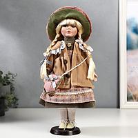 Кукла коллекционная керамика "Лена в зелёно-розовом платье и бежевом пальто" 40 см