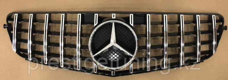 Решетка радиатора Mercedes C-class W204 2007-13 стиль AMG GT Panamericana (Хром полоски) - фото 3 - id-p97309855