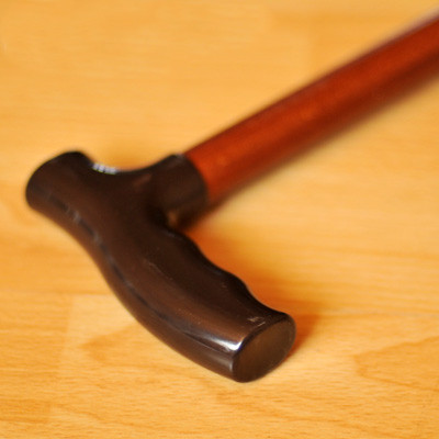 Трость деревянная с пластмассовой ручкой ИПР-900 ,без УПС, коричневая
