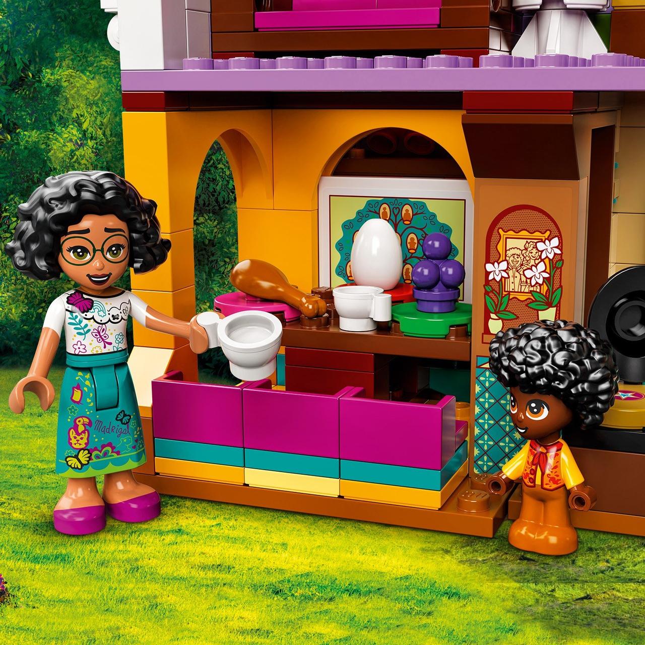 43202 Lego Disney Дом семьи Мадригал, Лего Дисней - фото 8 - id-p97395370