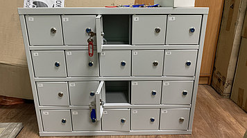 Шкаф для хранения мобильных телефонов, на 20 ячеек