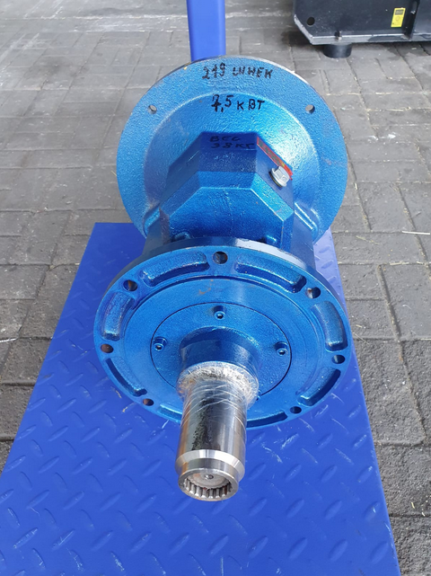 Wam редуктор шнек. редукторы для шнеков. мотор редуктор wam для цементного шнека. редукторы для шнеков. 15862.