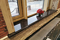 Подоконник из мрамора и гранита