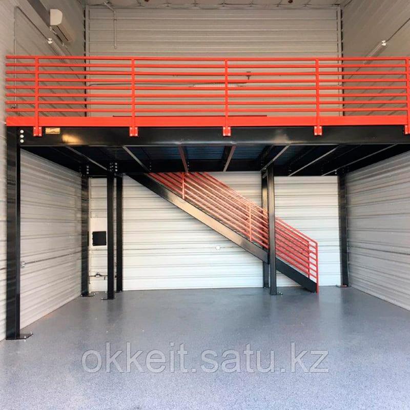 Двухъярусный гараж. Антресольный этаж из металла в стиле лофт. Гараж 2 этажа. Гараж мечты. Антресольный этаж в гараже.