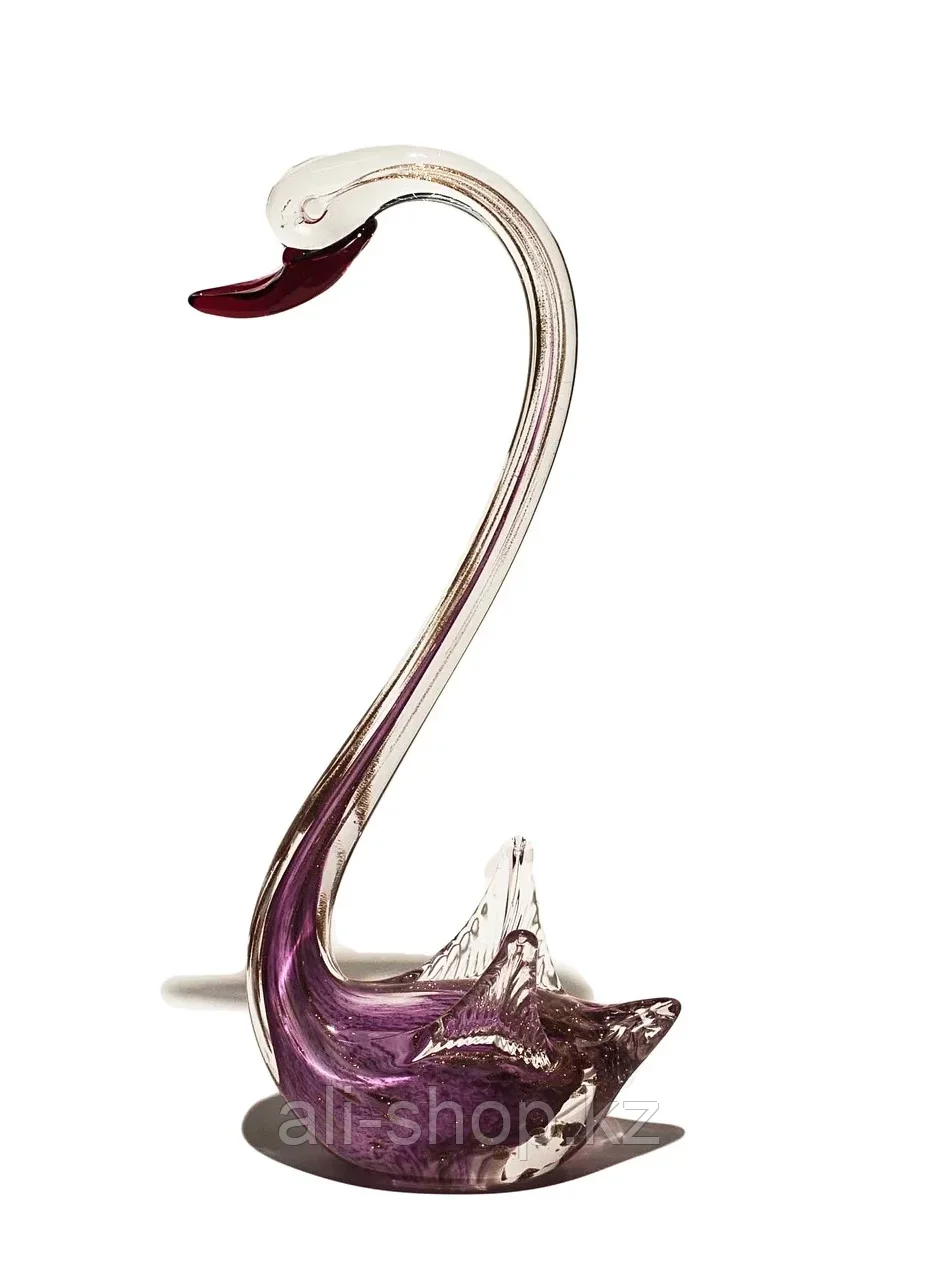 Статуэтка "Лебедь", стекло, 30 см, фиолетовый