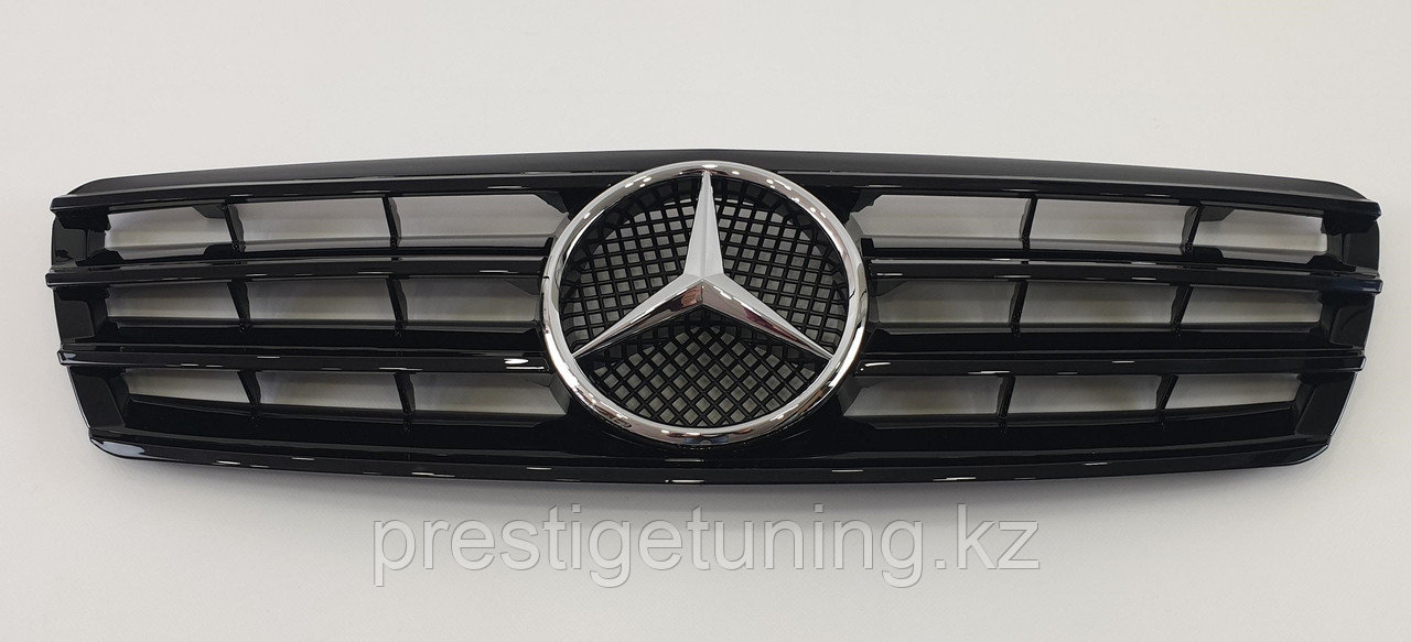 Решетка радиатора на Mercedes-Benz C-class W203 2000-07 в стиле CL AMG (черный глянец) - фото 2 - id-p97477128