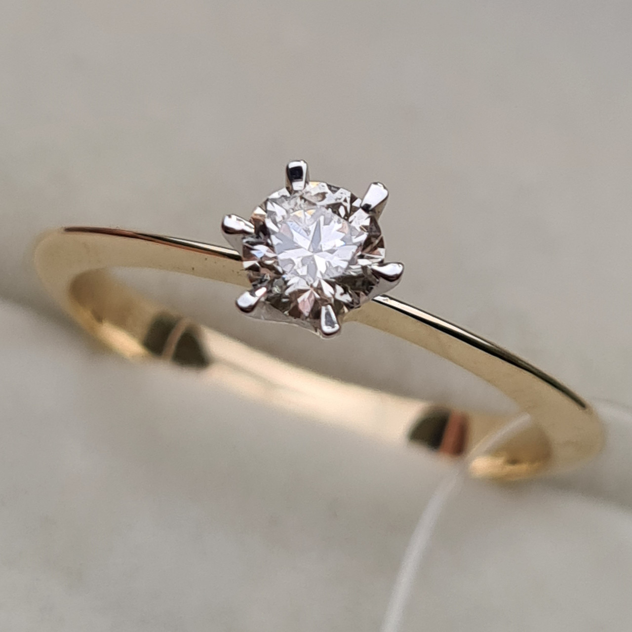 Золотое кольцо с бриллиантом 0,19Сt VS1/K, VG-Cut