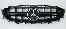 Решетка радиатора на E-Class W213 2016-21 стиль E63 AMG (Черный глянец)