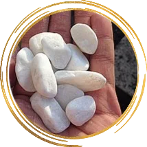 Белоснежная галька (окатыш) в мешках по 20 килограмм