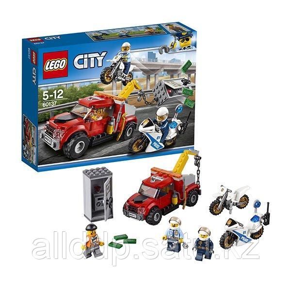 Lego City 60137 Лего Город Побег на буксировщике