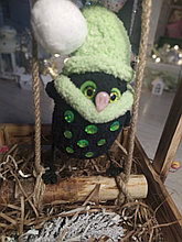 Интерьерная игрушка Сова в вязанной шапочке