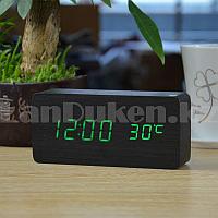 Настольные цифровые часы с будильником от сети и электрические с календарем под дерево черные