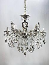 Классическая люстра LANBOS