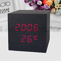 Настольные цифровые часы с будильником электрические с календарем под квадрат черные с красным циферблатом
