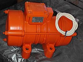 Вибратор площадочный ИВ -98 (220) с УЗО