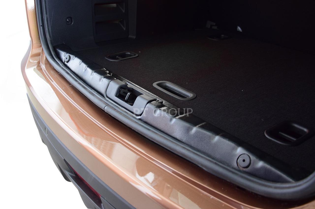 Накладка в проём багажника (ABS, черное тиснение) LADA XRAY с 2016 - фото 3 - id-p97745690
